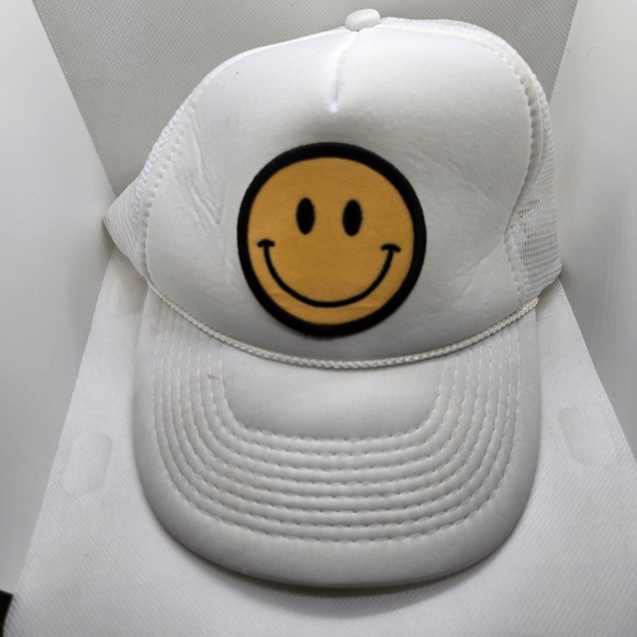 Vintage Nissin‎ Cap Smiley Face Trucker Hat 1980s, White, One Size Smile Namaste - Picture 1 of 6